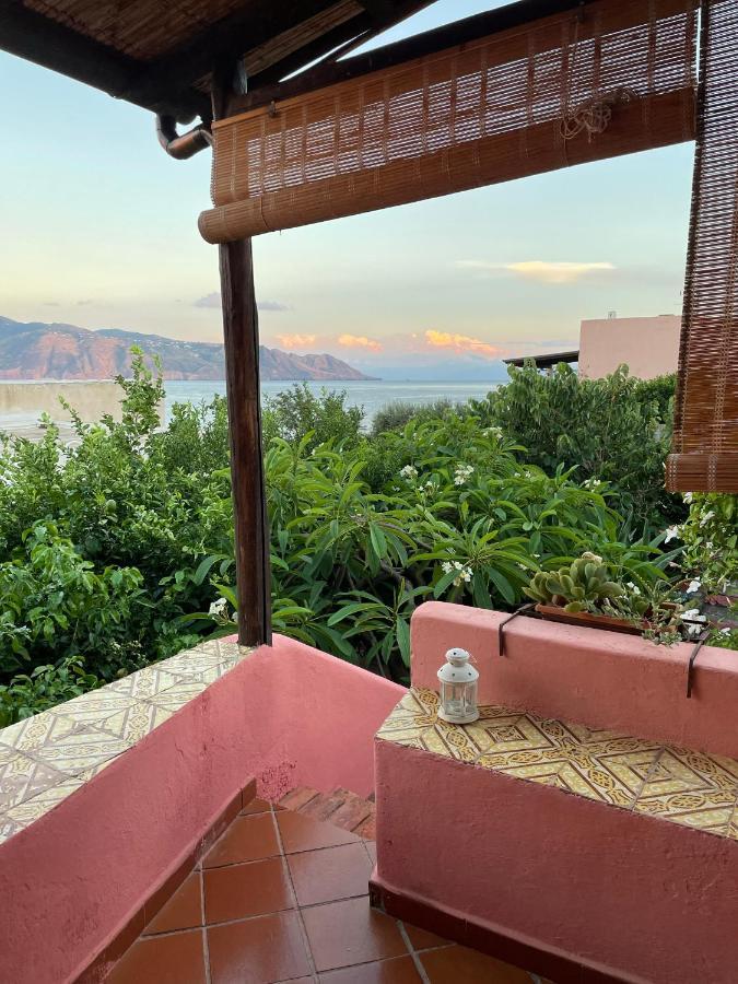 Villa Pomelia, Villa Nel Corso Di Santa Marina Salina A 50 Mt Dal Mare Екстериор снимка