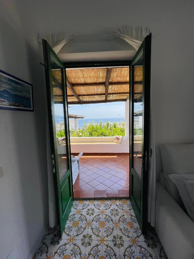 Villa Pomelia, Villa Nel Corso Di Santa Marina Salina A 50 Mt Dal Mare Екстериор снимка